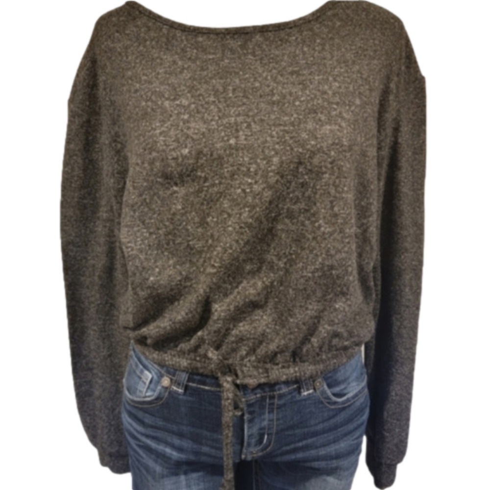 Streetwear Society Gray Cropped Long Sleeve Sweatshirt With Be Kind Graphic Sz M